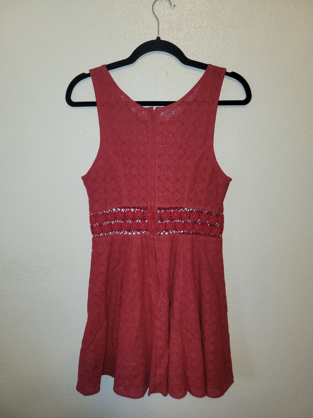 Free People Red Crochet Daisy Cut-Out Waist Dress Size 4 - Picture 7 of 7